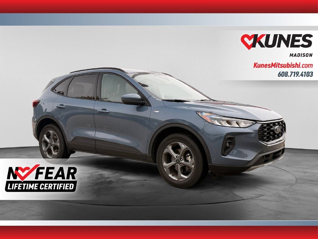 2025 FORD Escape