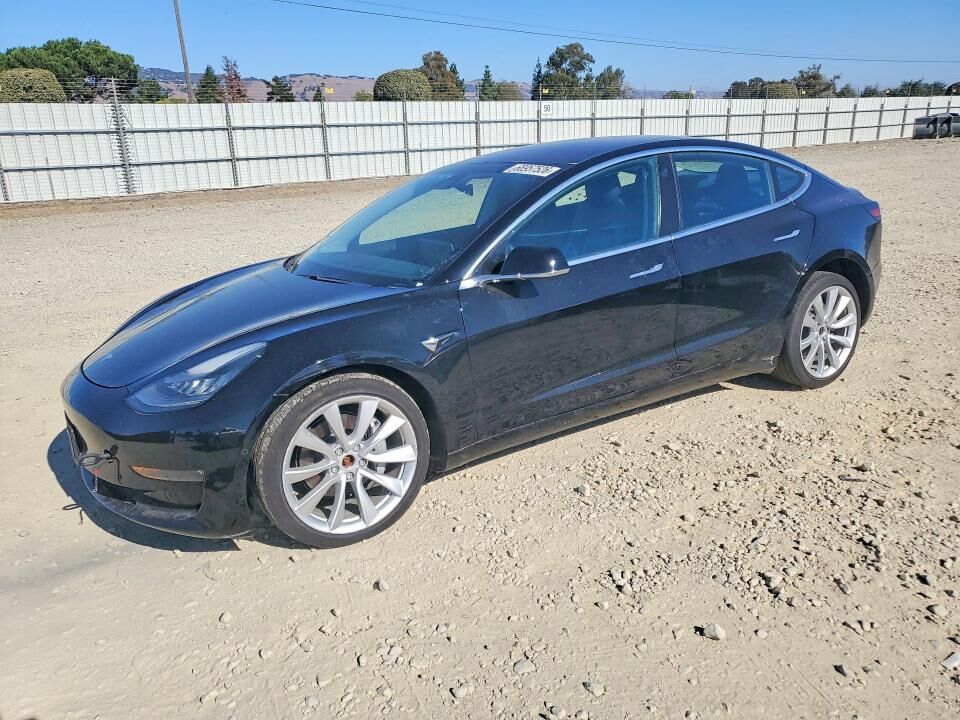 2018 TESLA Model 3