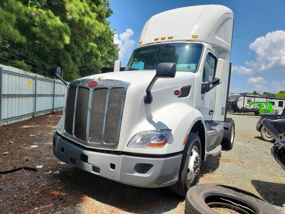 2018 PETERBILT 579