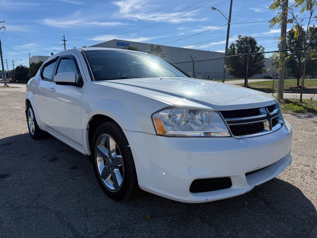 2011 DODGE Avenger