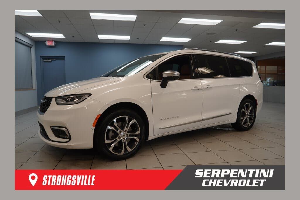 2025 CHRYSLER Pacifica