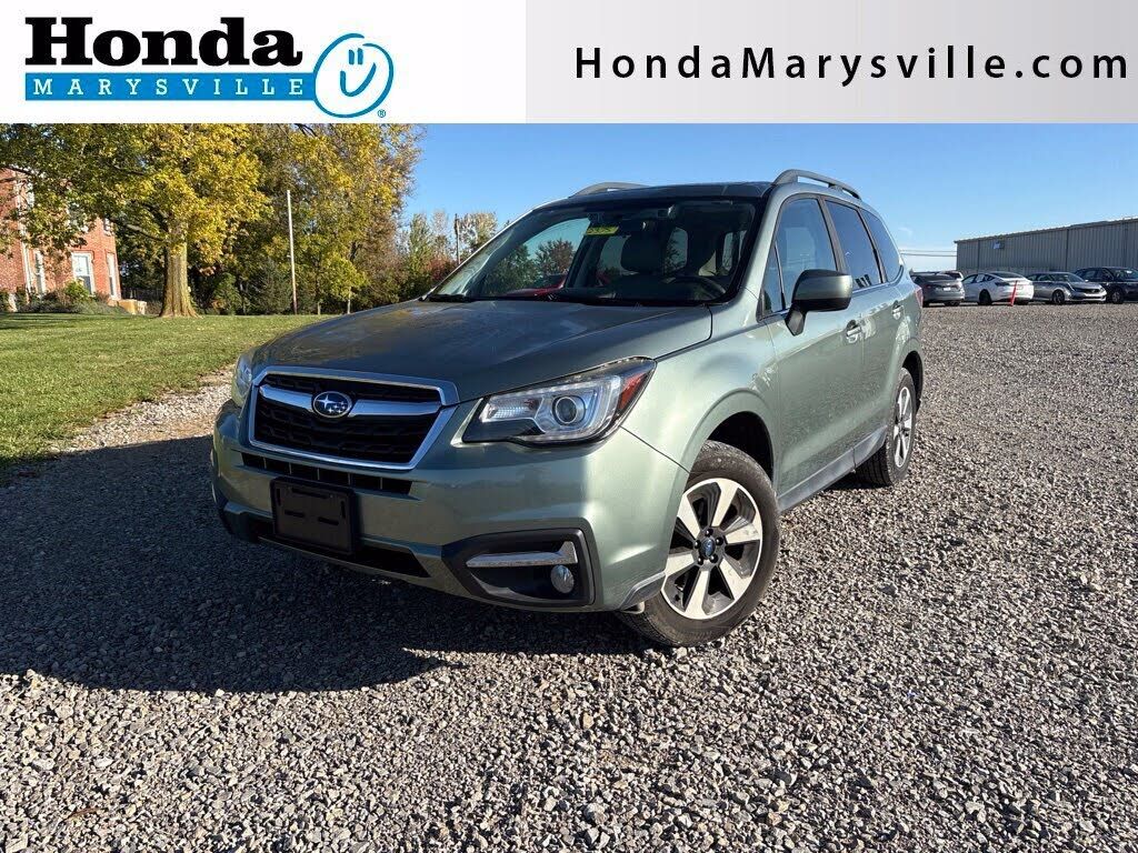 2017 SUBARU Forester