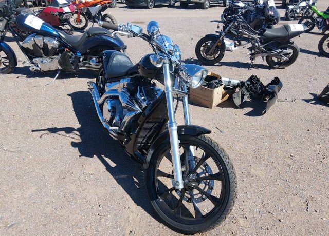 2010 HONDA VT1300