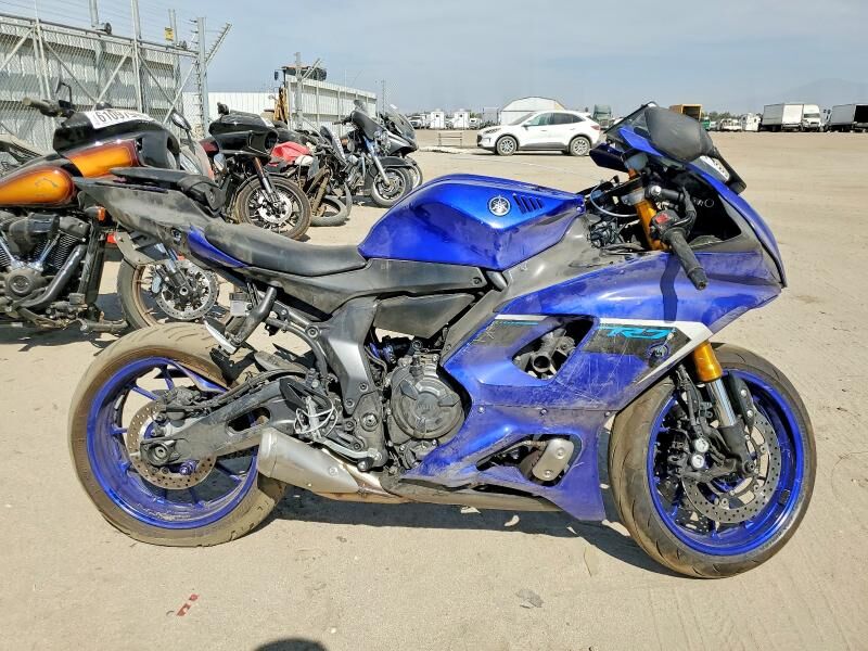 2025 YAMAHA YZF