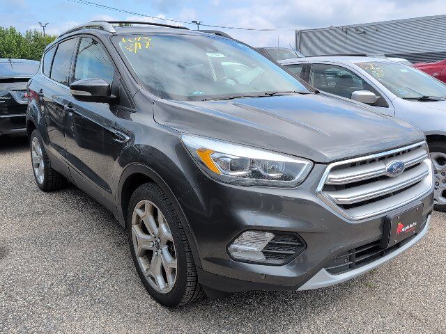 2017 FORD Escape
