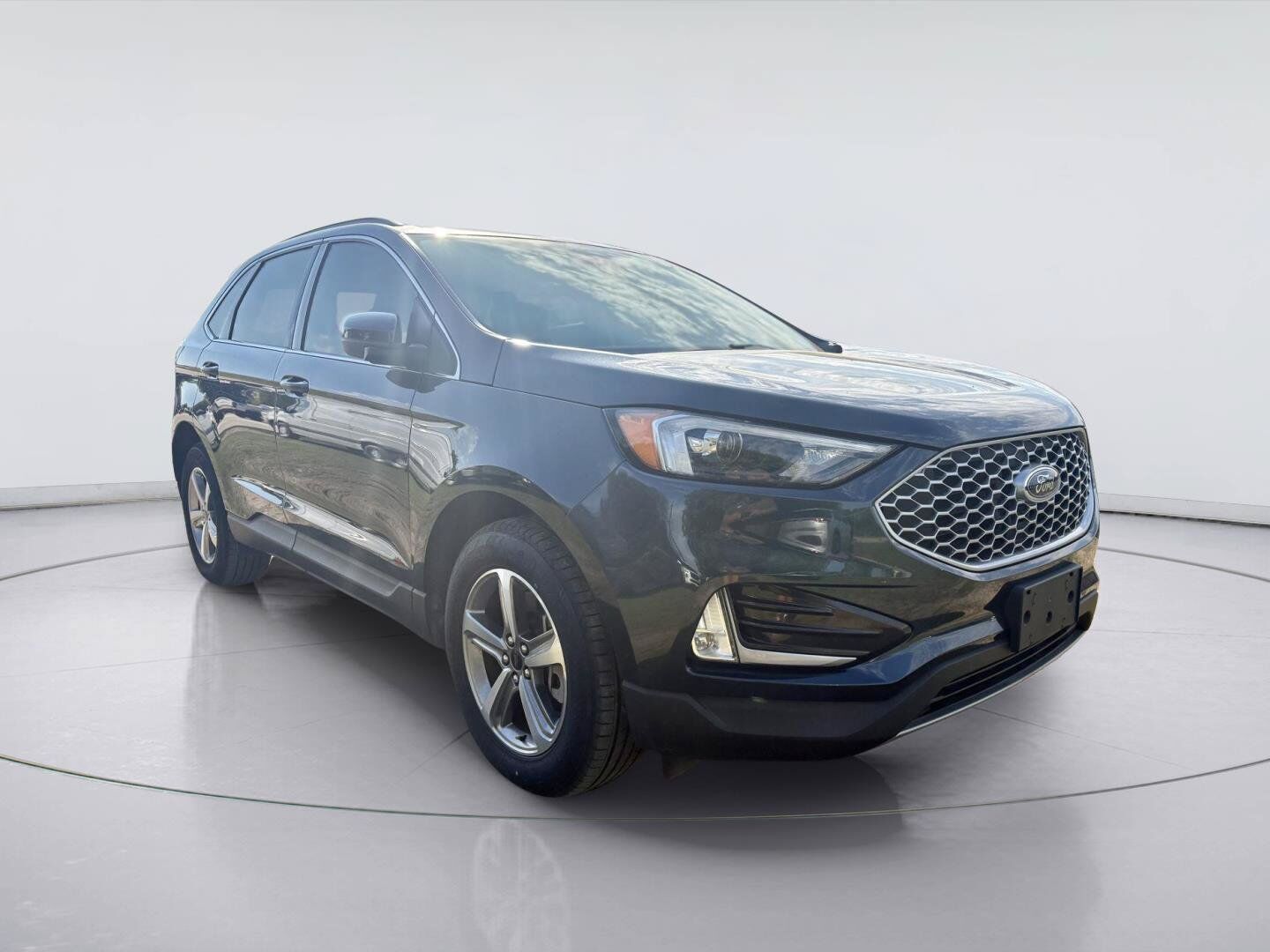 2023 FORD Edge