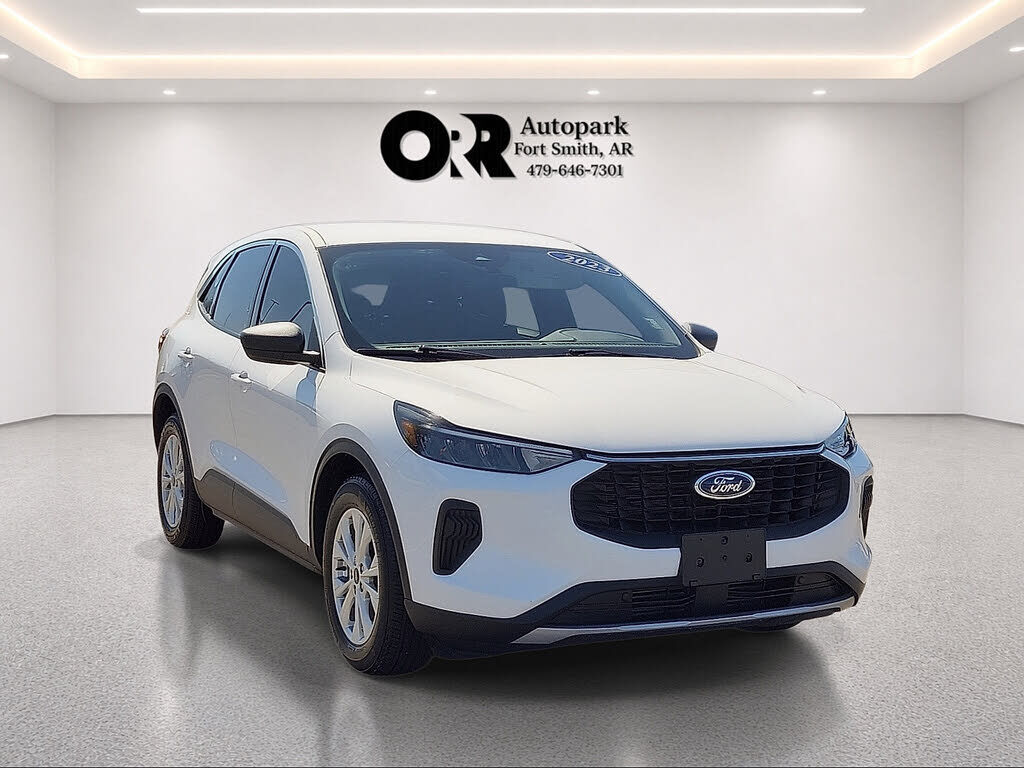 2023 FORD Escape