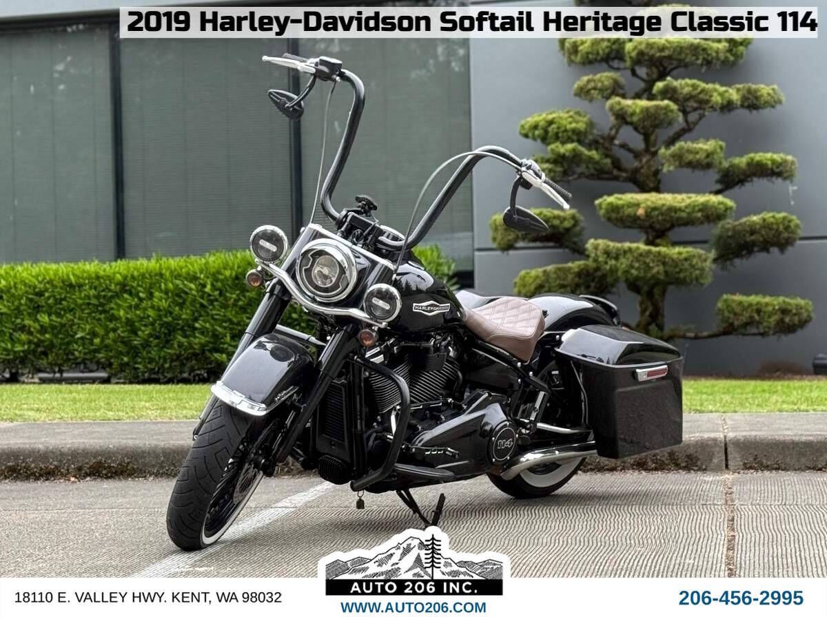 2019 HARLEY DAVIDSON FLHCS / Heritage Classic 114
