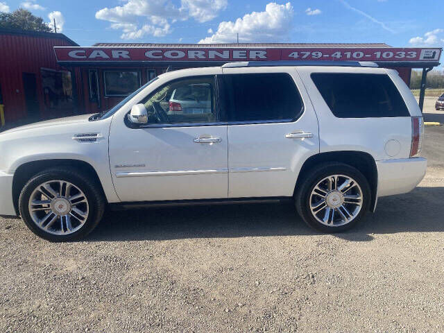 2012 CADILLAC Escalade
