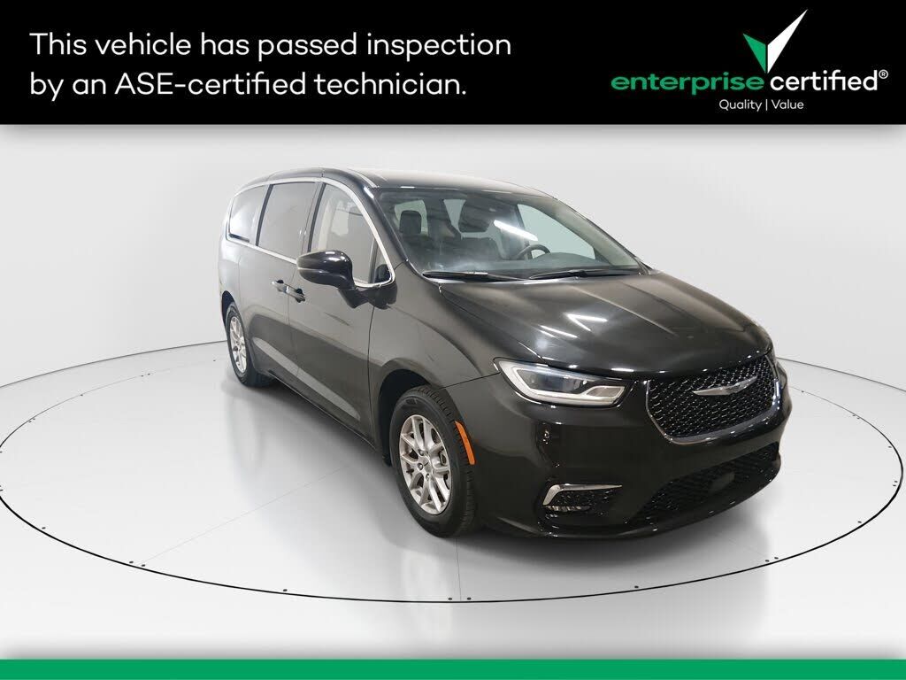 2023 CHRYSLER Pacifica