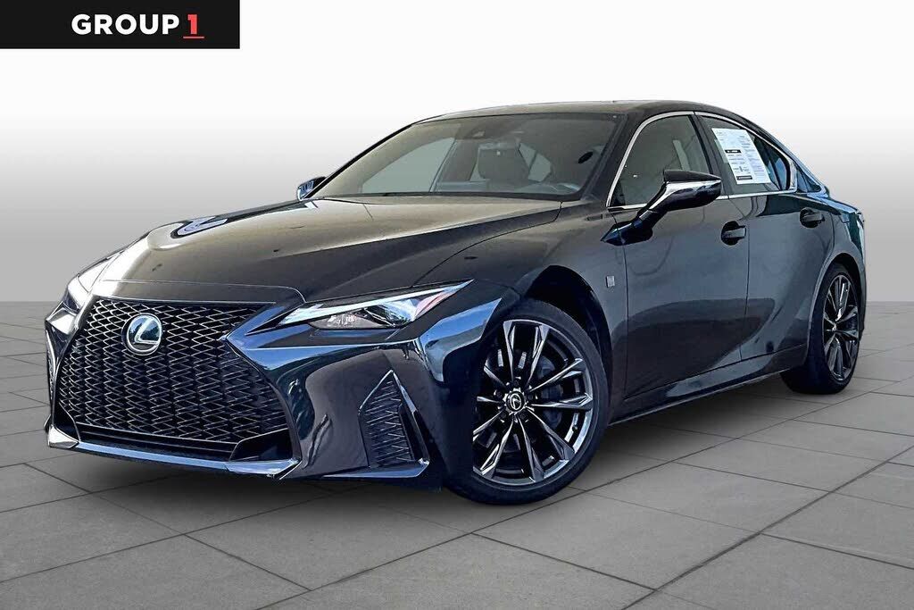 2025 LEXUS IS