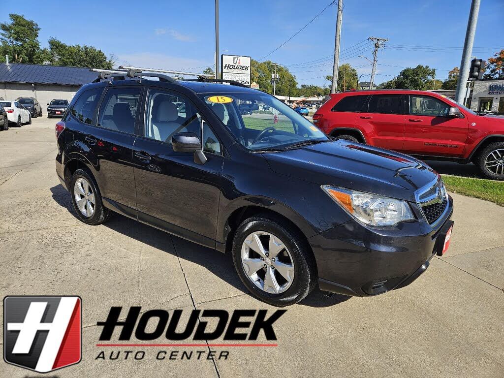 2015 SUBARU Forester