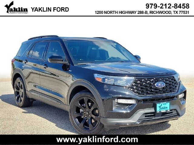 2023 FORD Explorer