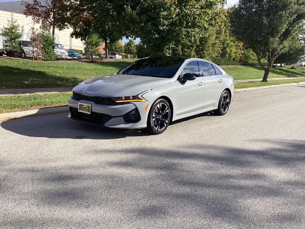 2022 KIA K5