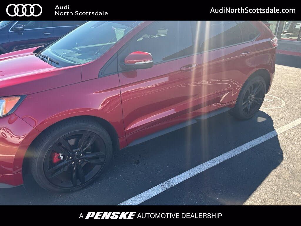 2020 FORD Edge