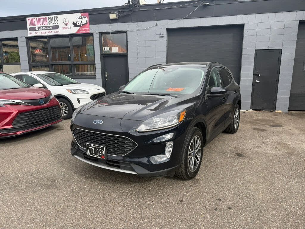 2021 FORD Escape