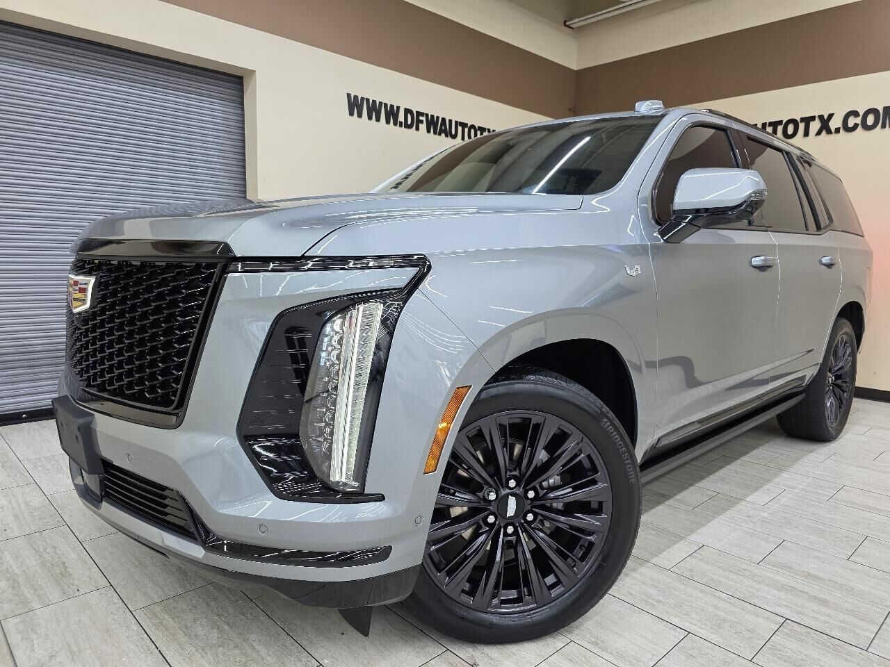 2025 CADILLAC Escalade
