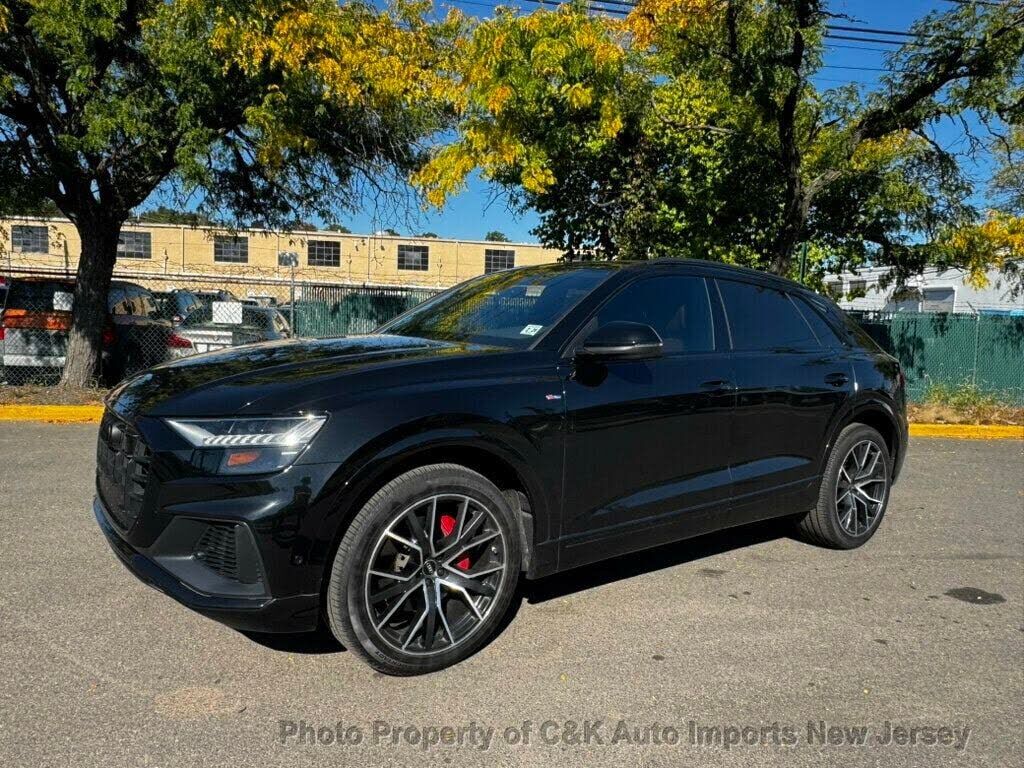 2023 AUDI Q8