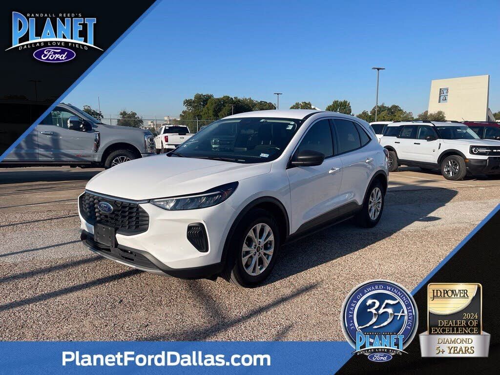 2024 FORD Escape