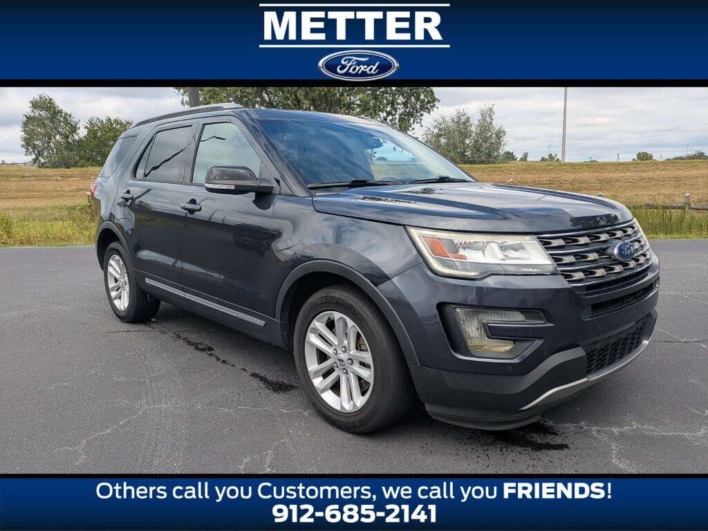 2017 FORD Explorer