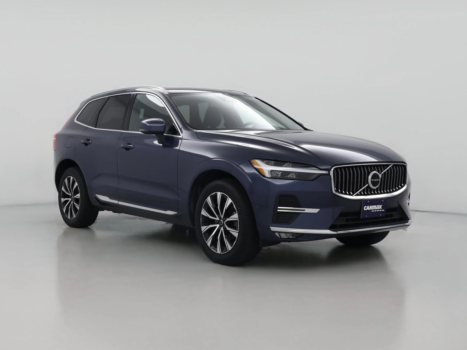 2023 VOLVO XC60