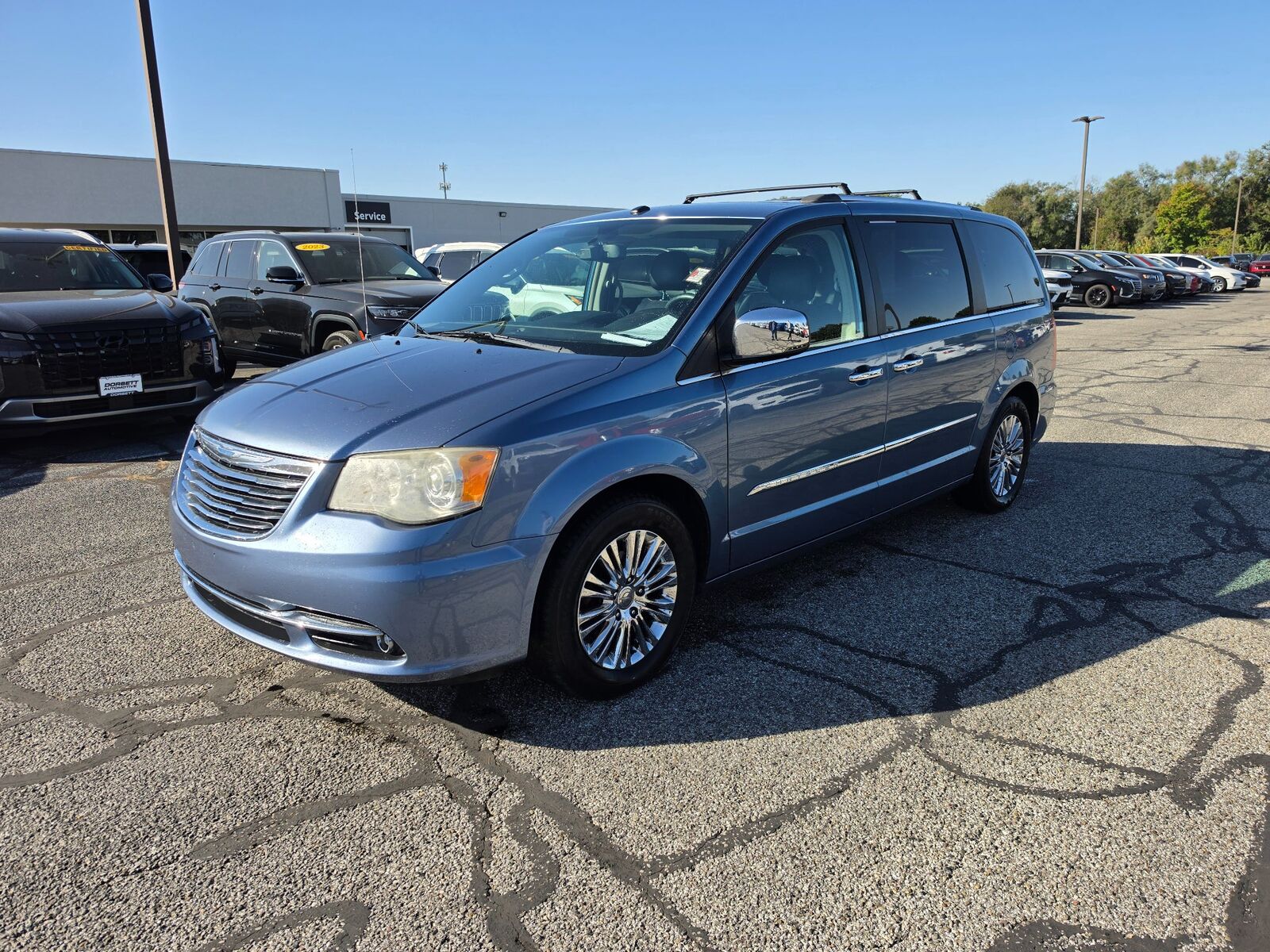 2011 CHRYSLER Town and Country