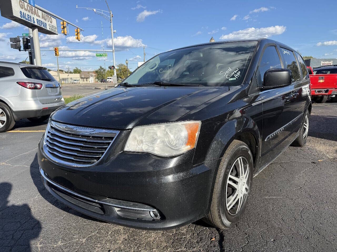 2014 CHRYSLER Town and Country