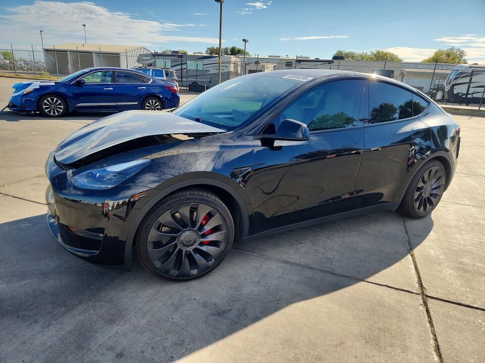 2023 TESLA Model Y