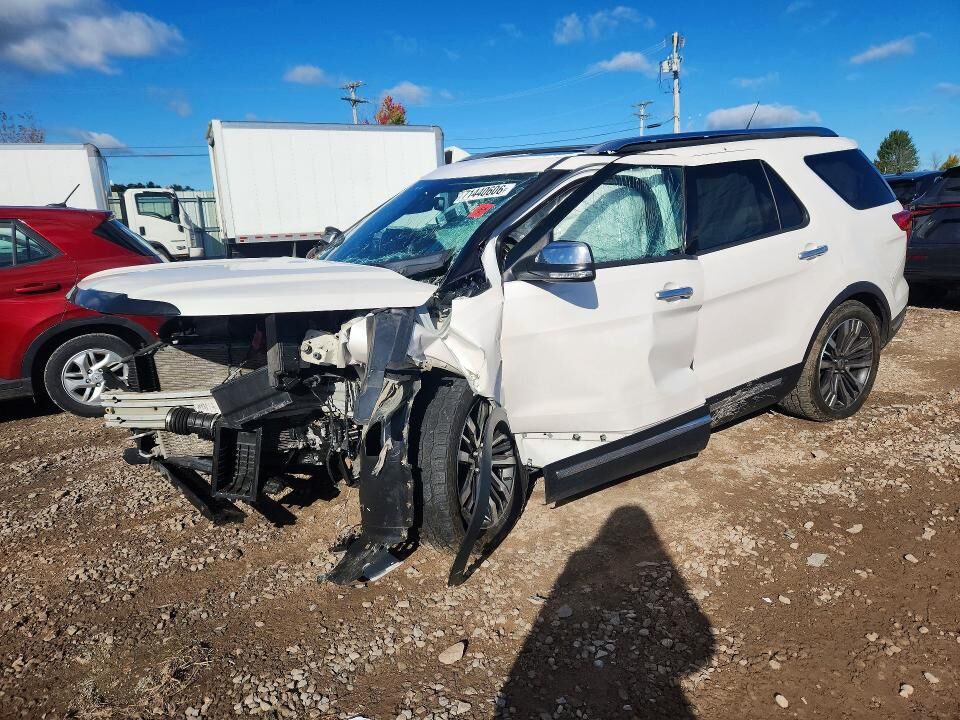 2018 FORD Explorer