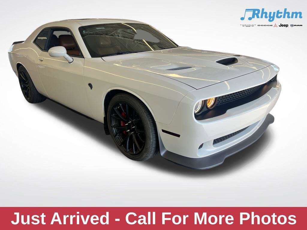 2016 DODGE Challenger