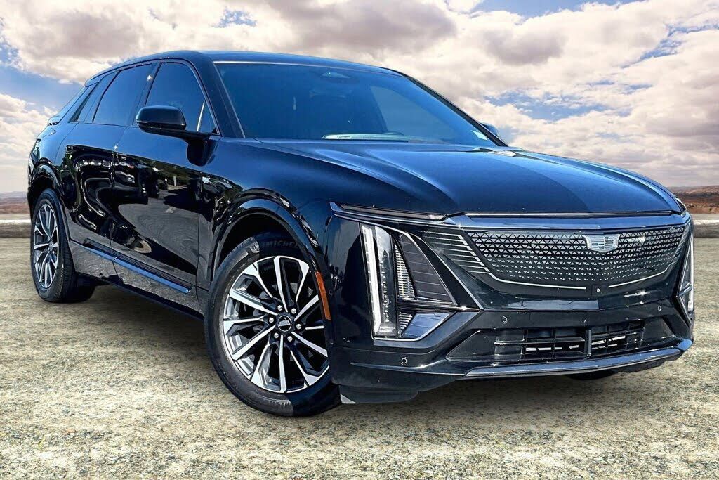 2024 CADILLAC Lyriq