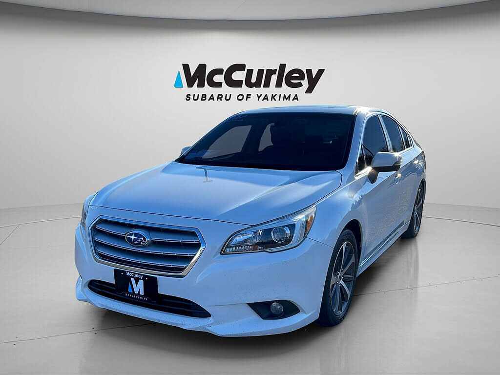 2017 SUBARU Legacy