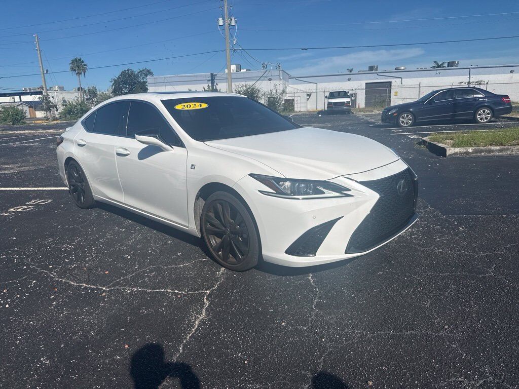 2024 LEXUS ES