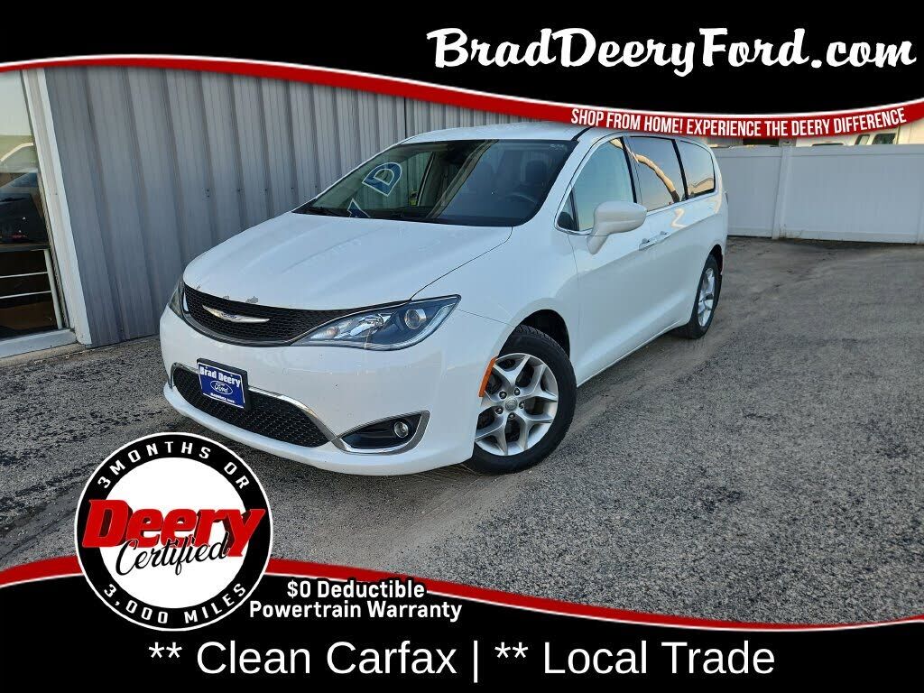 2019 CHRYSLER Pacifica