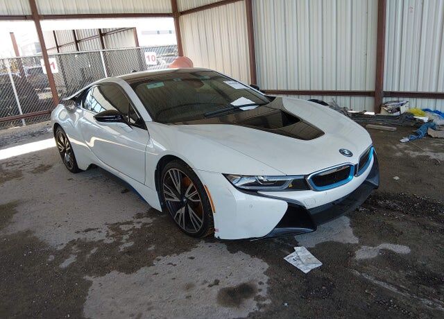 2016 BMW i8