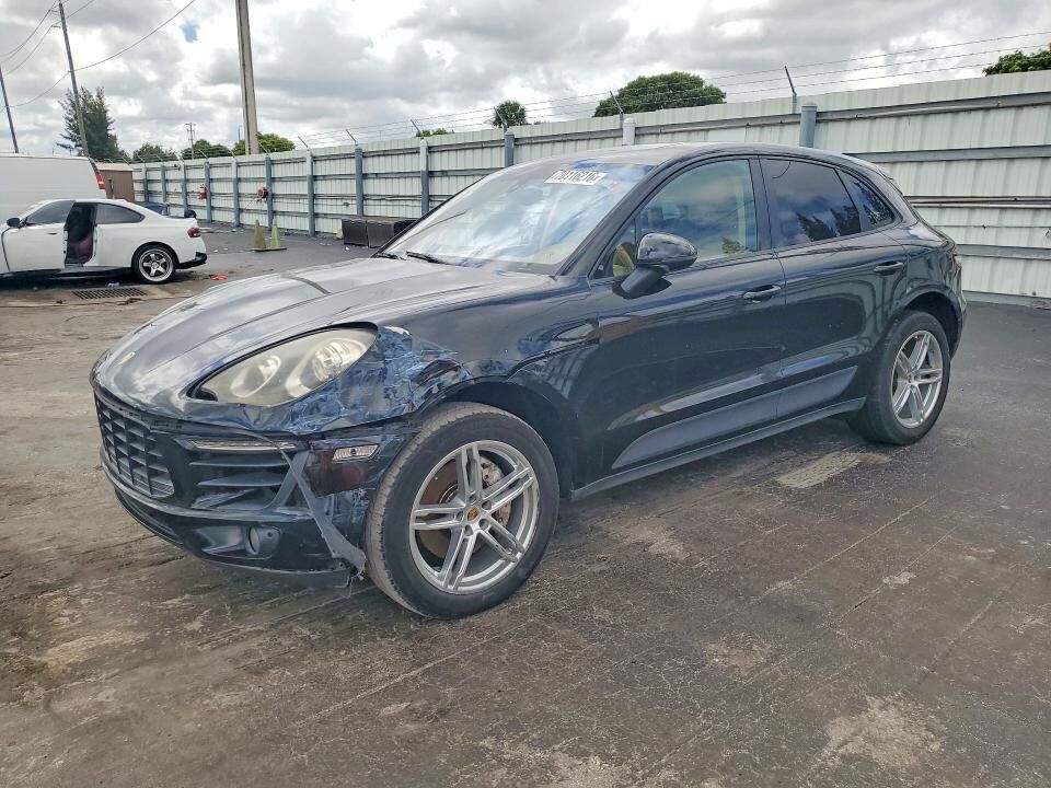 2015 PORSCHE Macan