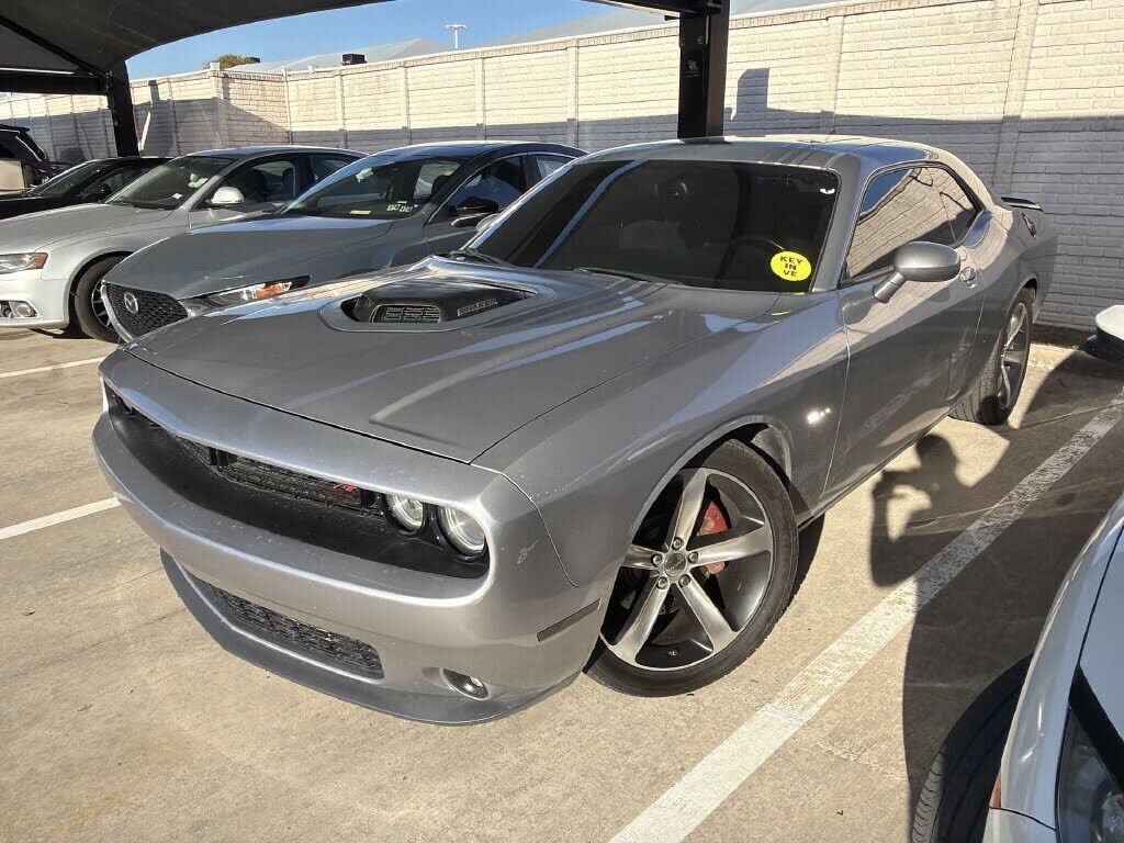 2016 DODGE Challenger