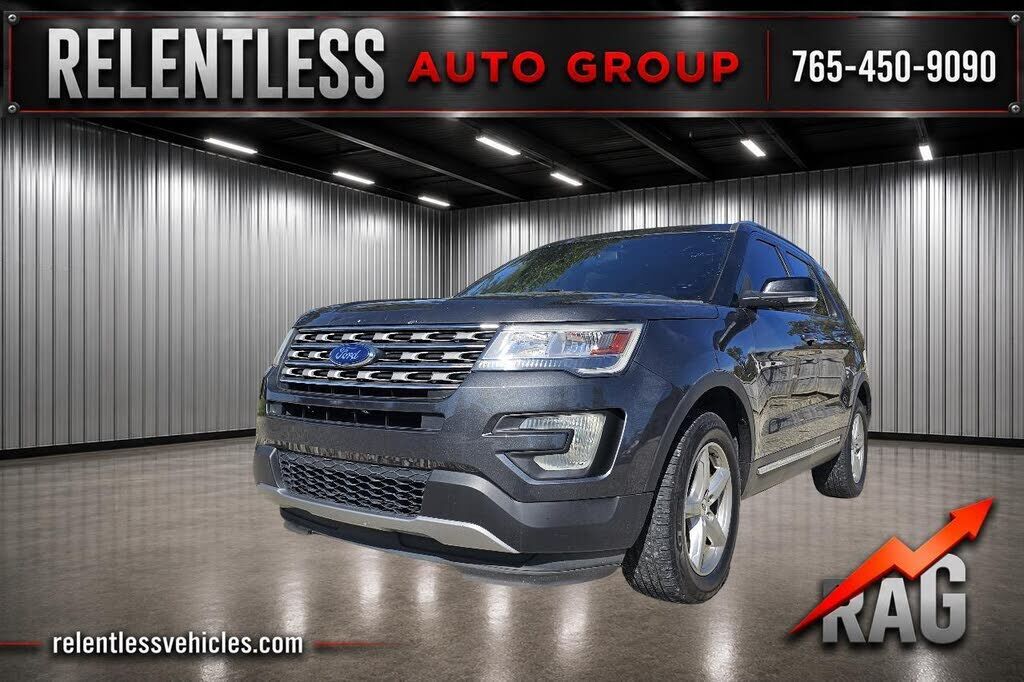 2017 FORD Explorer