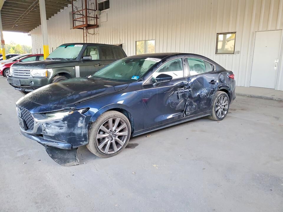 2021 MAZDA Mazda3