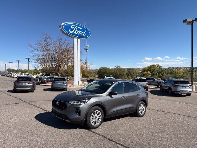 2024 FORD Escape