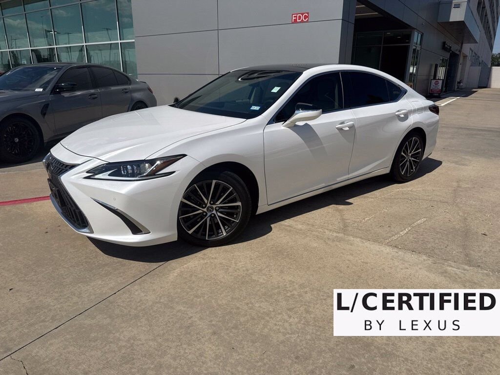 2025 LEXUS ES