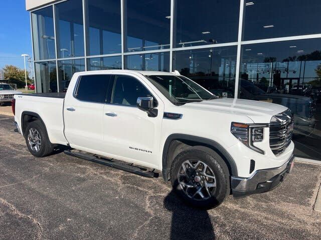 2023 GMC Sierra