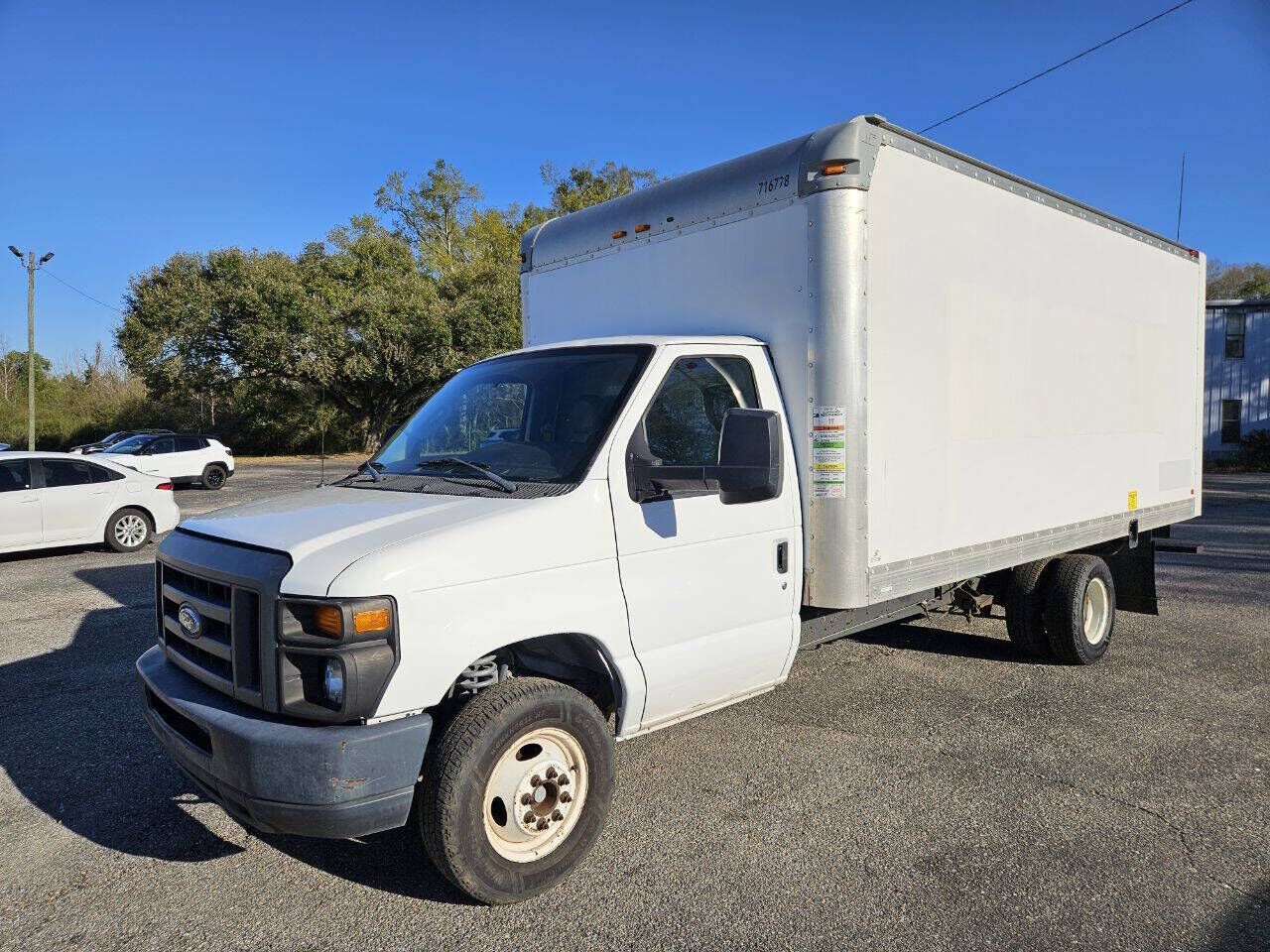2017 FORD E-350