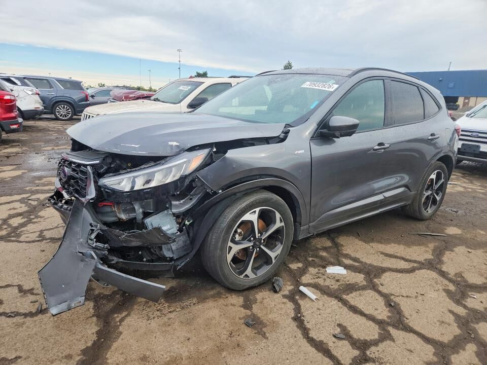 2024 FORD Escape