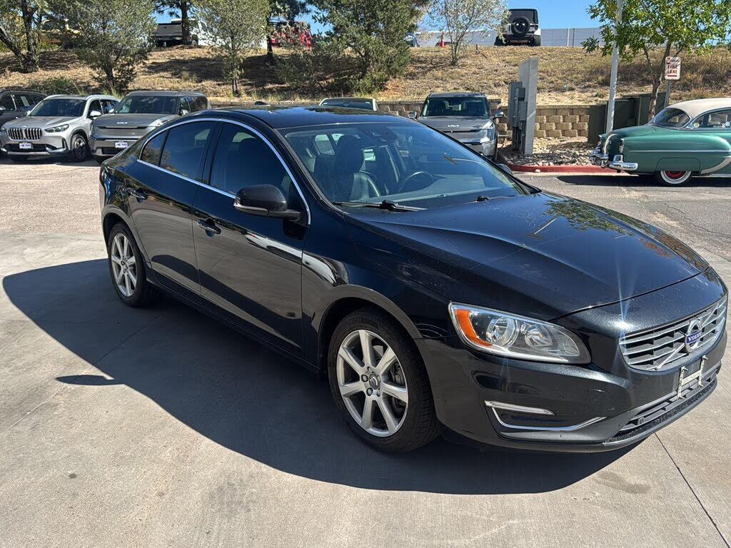 2016 VOLVO S60