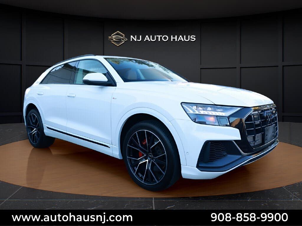 2023 AUDI Q8