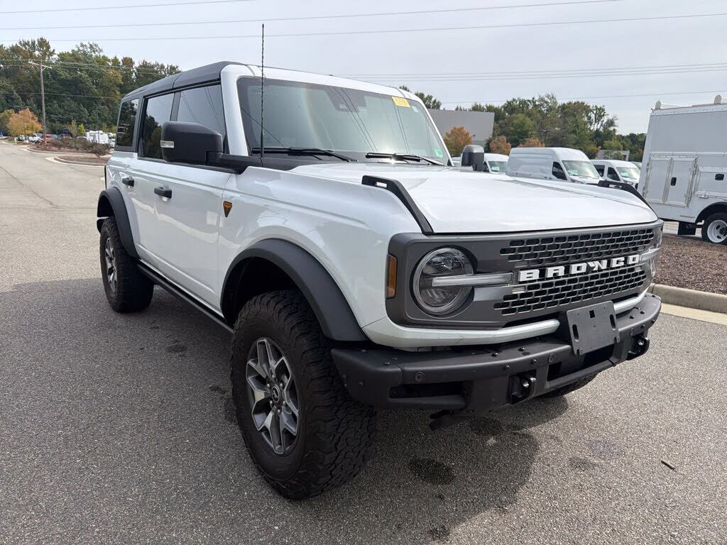 2024 FORD Bronco
