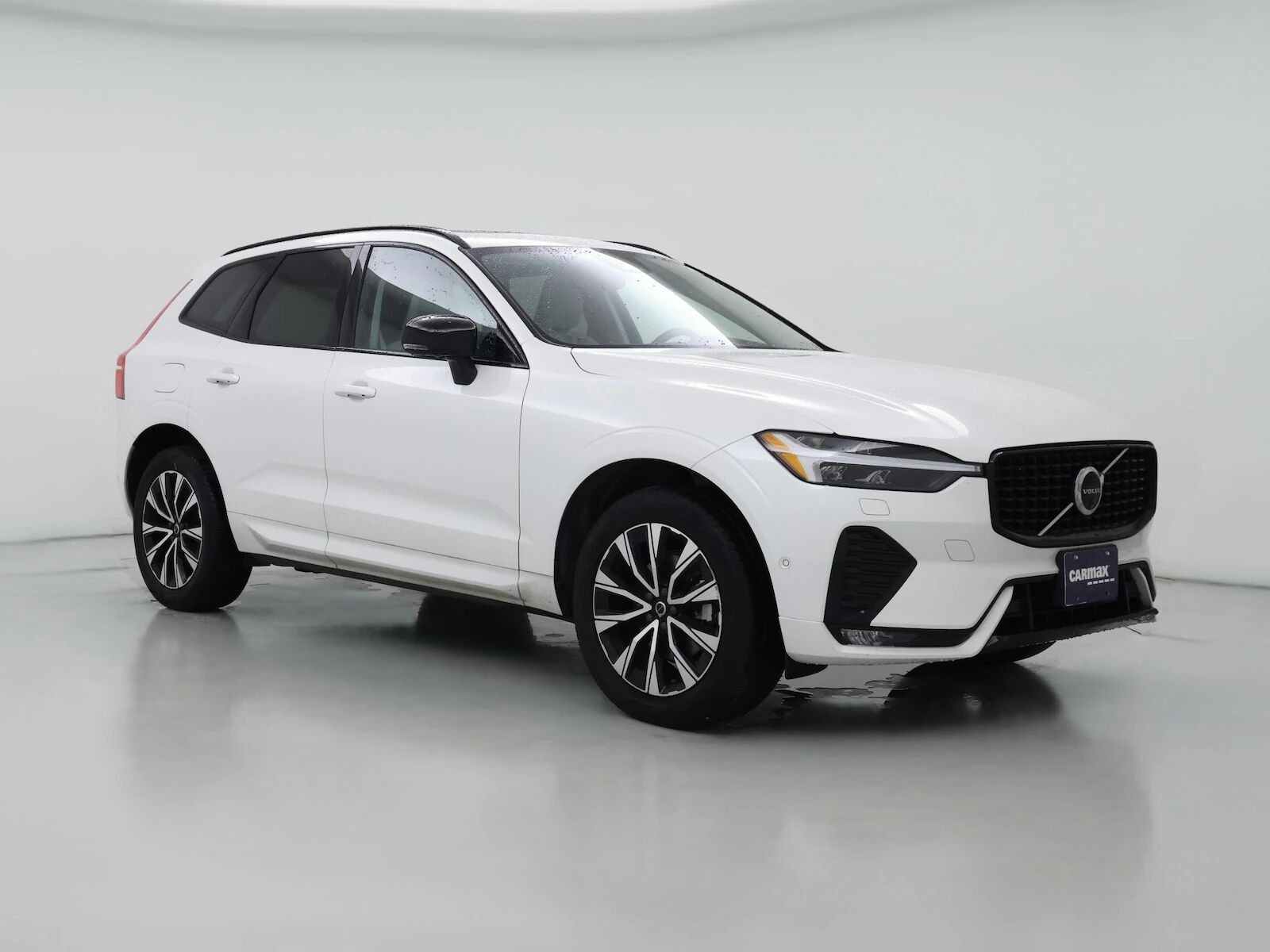 2024 VOLVO XC60