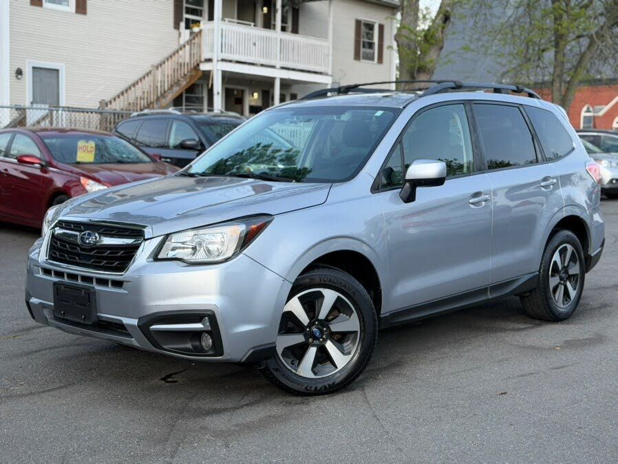 2017 SUBARU Forester