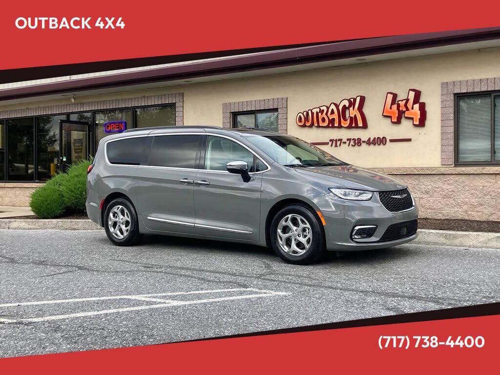 2023 CHRYSLER Pacifica